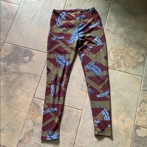 LuLaRoe Feather Leggings